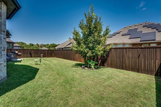 Building Photo - 1805 Shaila Dr