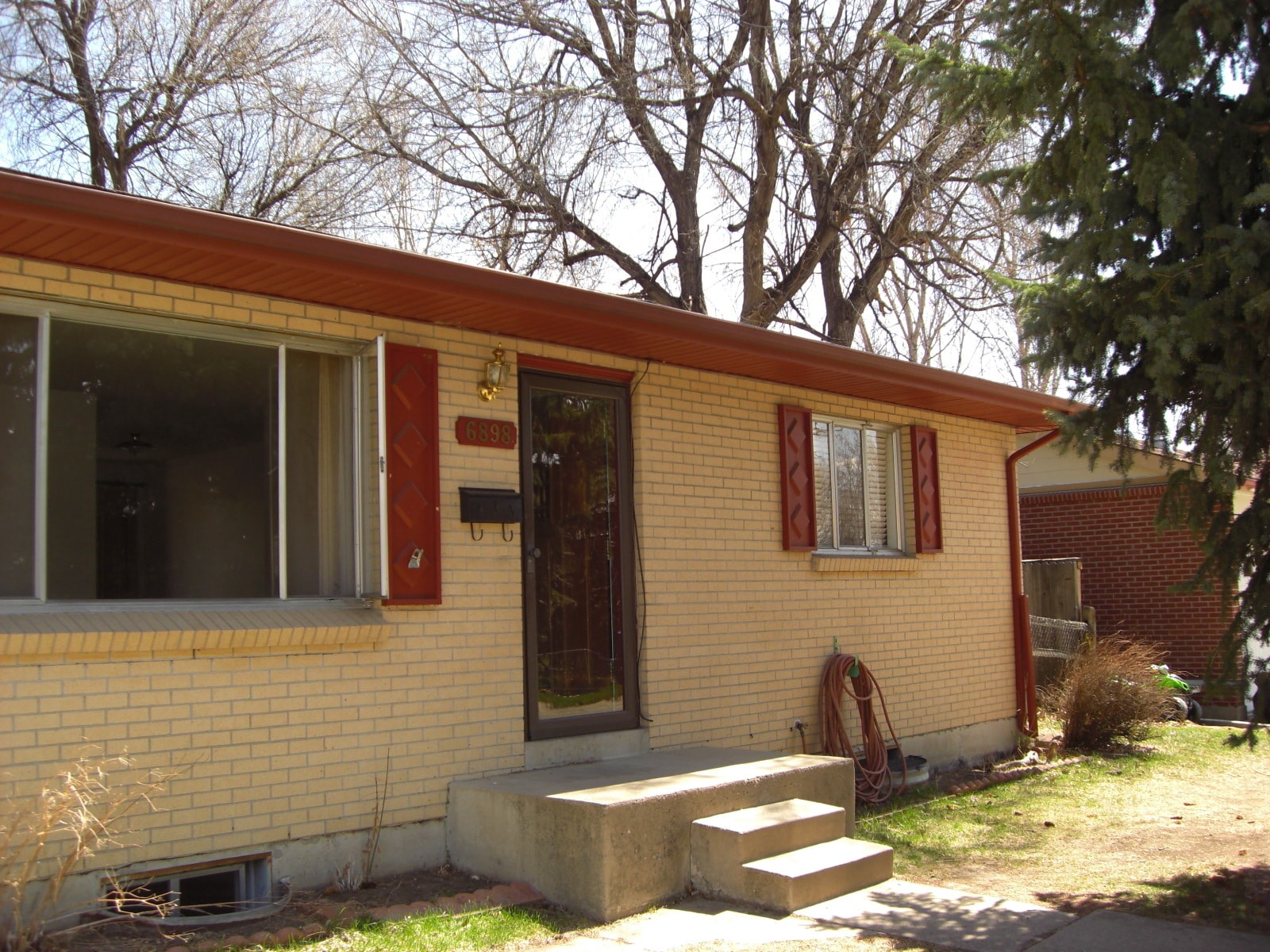 Brick ranch in the heart of Arvada, CO. - 6898 Newman Street
