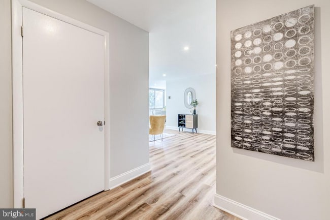 Building Photo - 600 Roosevelt Blvd