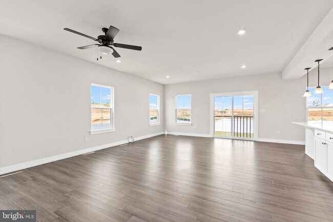 Building Photo - 105 Weston Dr