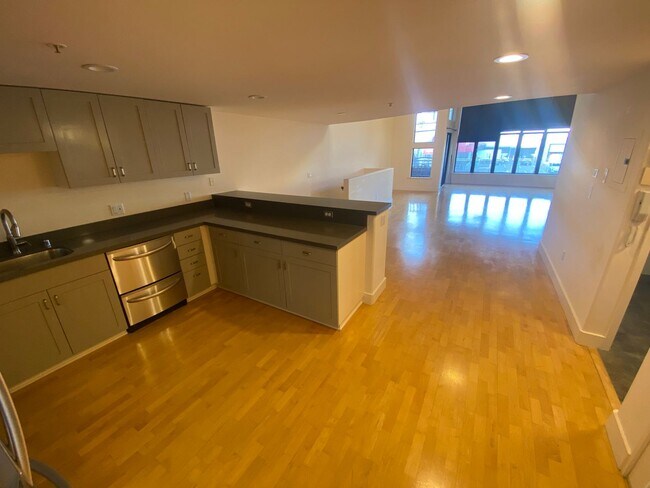 Building Photo - EPIC REA, INC - Vibrant Mission District L...