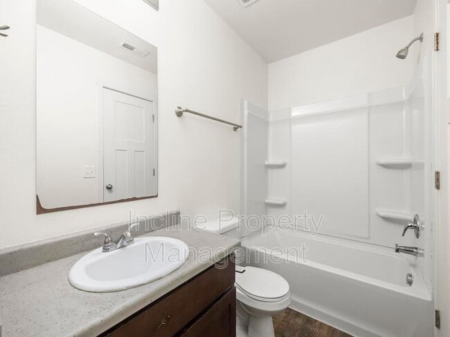 Building Photo - 178 E 630 N