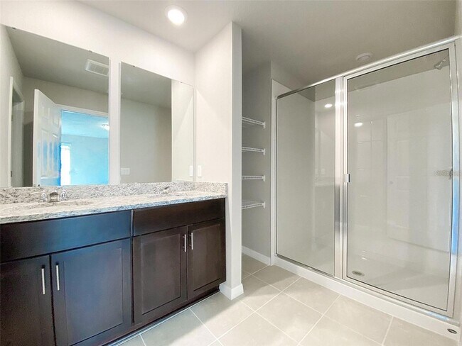 Building Photo - 773 Legacy Dr