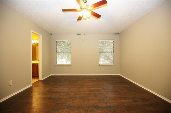 Building Photo - 12903 Humphrey Dr