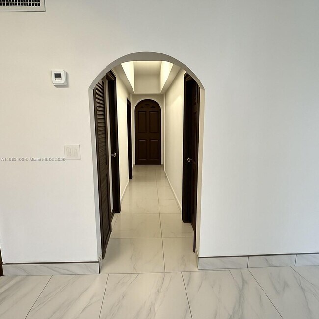 Building Photo - 783 NW 96th St