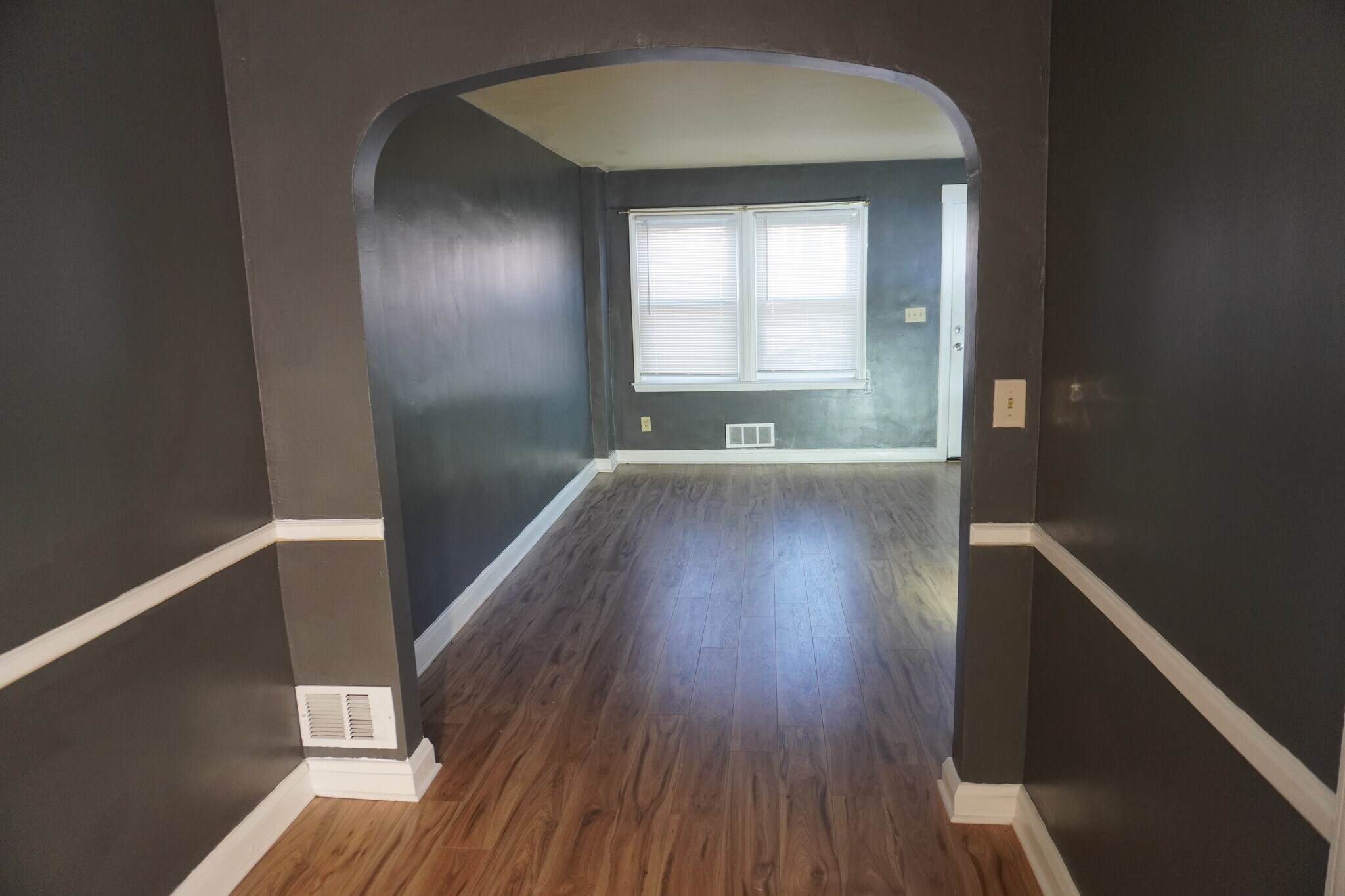 Building Photo - 3811 Lyndale Ave