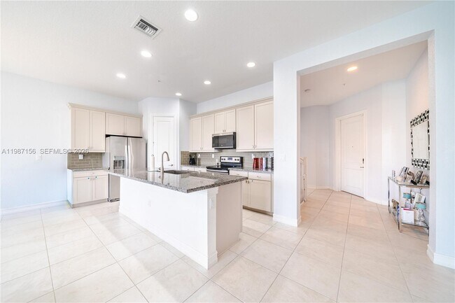 Building Photo - 11674 SW 13th Ln