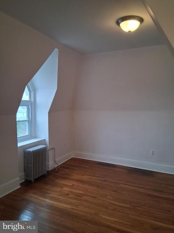 Building Photo - 206 N Swarthmore Ave