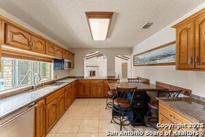 Building Photo - 6323 Forest Knoll St