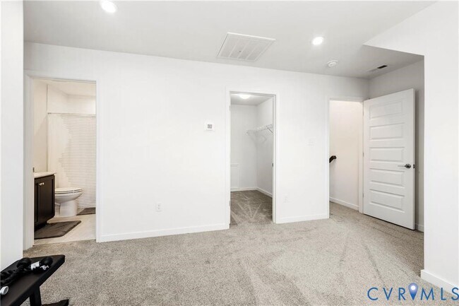 Building Photo - 12221 Dutch Elm Cir