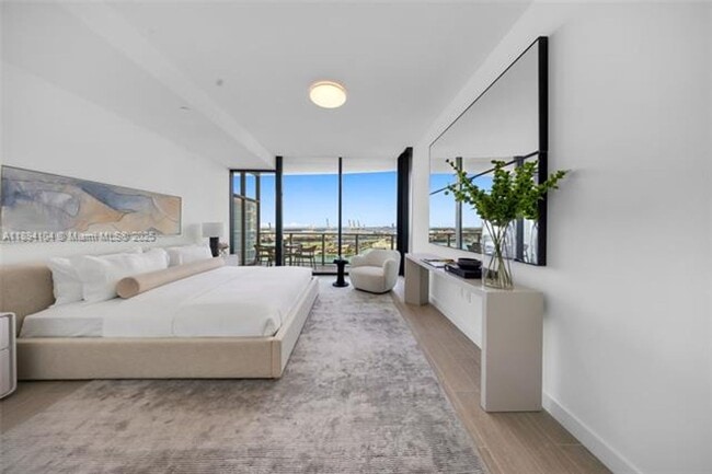 Building Photo - 500 Alton Rd