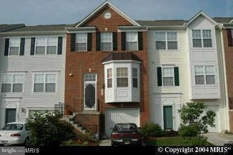 Building Photo - 9805 Doubletree Terrace