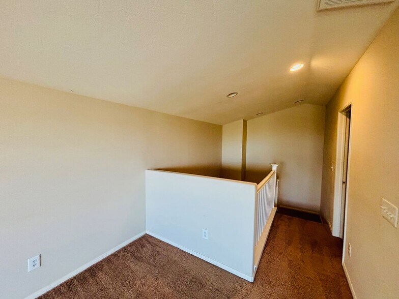 Building Photo - 36742 37th St E