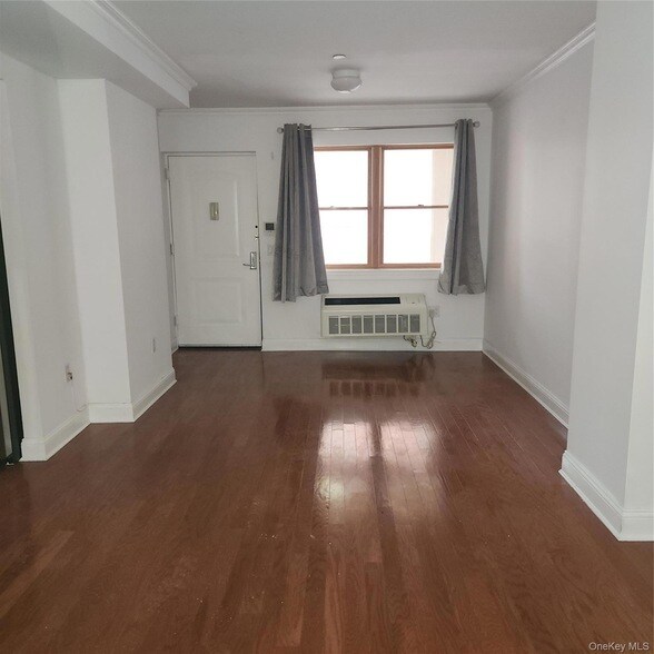 Building Photo - 85-15 120th St