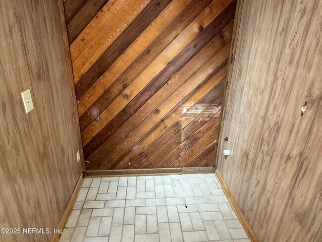 Building Photo - 1508 St Francis Dr