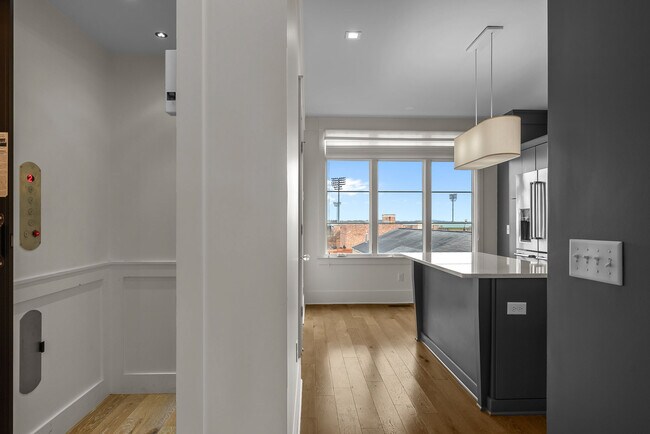 Building Photo - M West