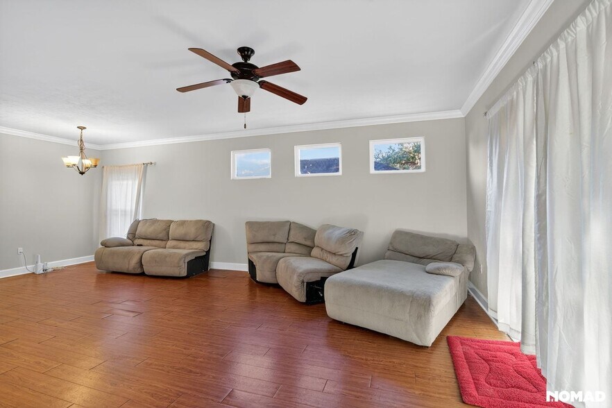 Building Photo - 1731 SW 66th Dr