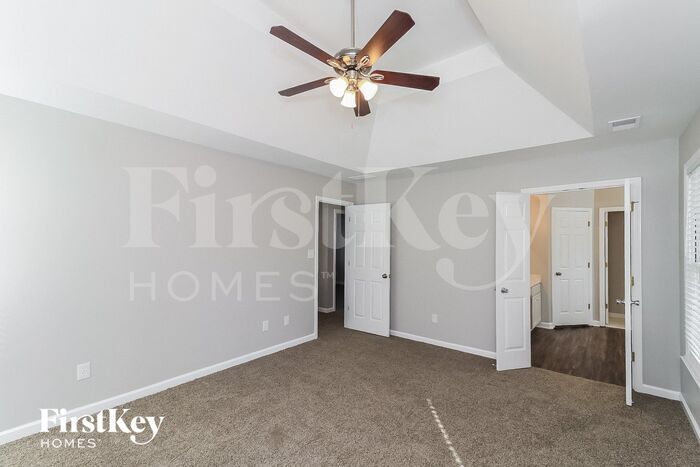 Building Photo - 315 Horseshoe Bend