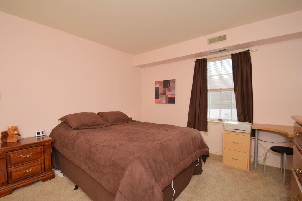 Building Photo - 620 Manatawny St