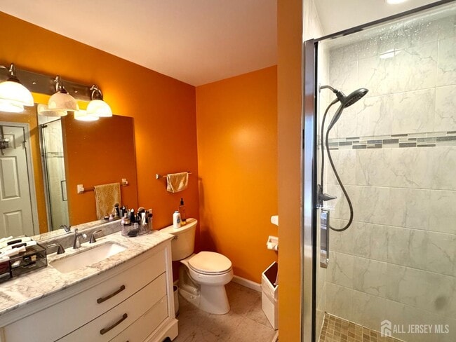 Building Photo - 32 Ketley Pl