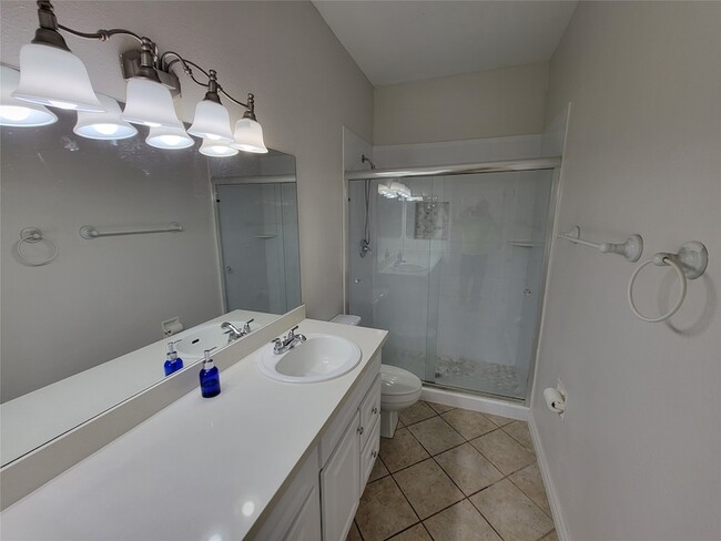 Building Photo - 2025 Augusta Dr