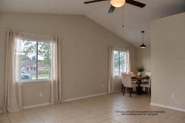 Building Photo - 6003 Oleander Dr