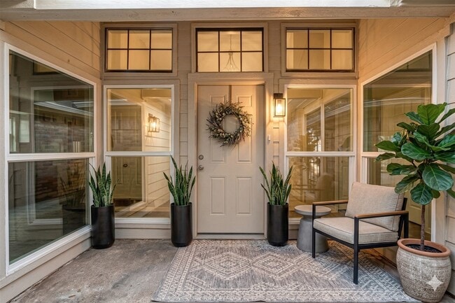 Building Photo - 15638 Schumann Ln