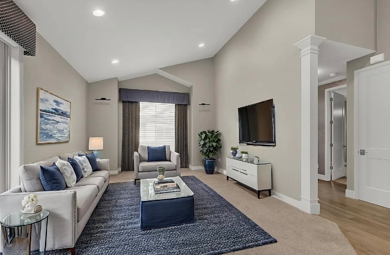 Building Photo - 2060 Lakeland Way