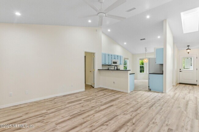 Building Photo - 2145 Cashen Wood Dr