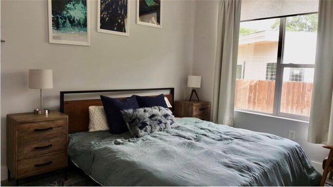 Building Photo - 1131 Mason Ave