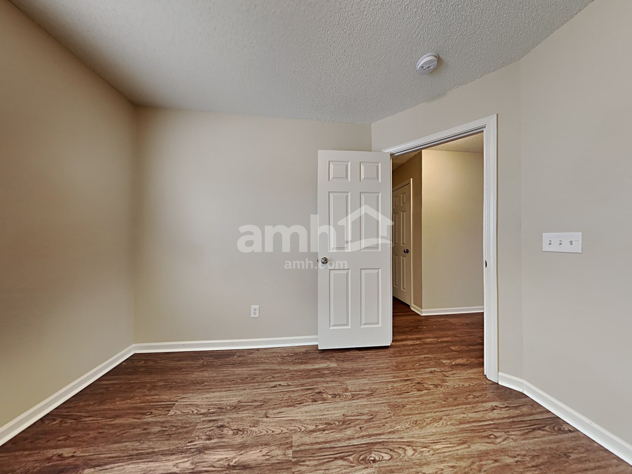 Building Photo - 2009 Clipstone Dr