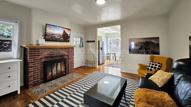 Building Photo - 1318 N 11th St