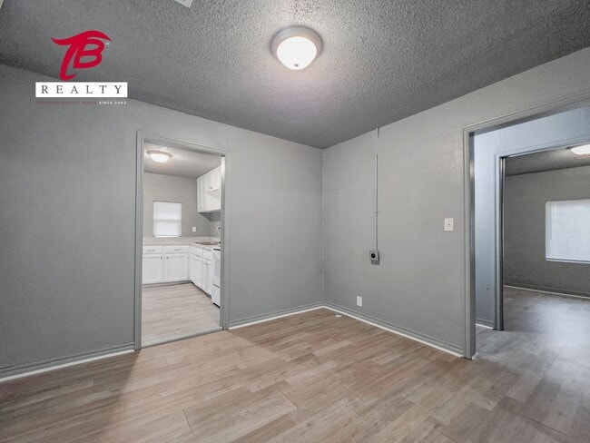 Building Photo - Charming 3 Bed home for lease!