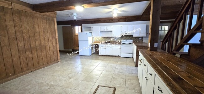 Building Photo - 114 Bryan St