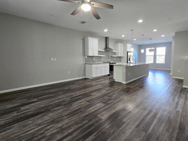 Building Photo - 807 Callista Cay Loop