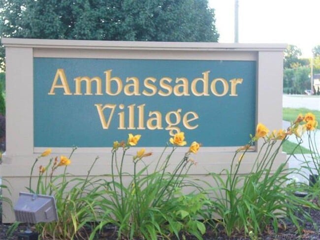 Building Photo - 55439 Ambassador Ct