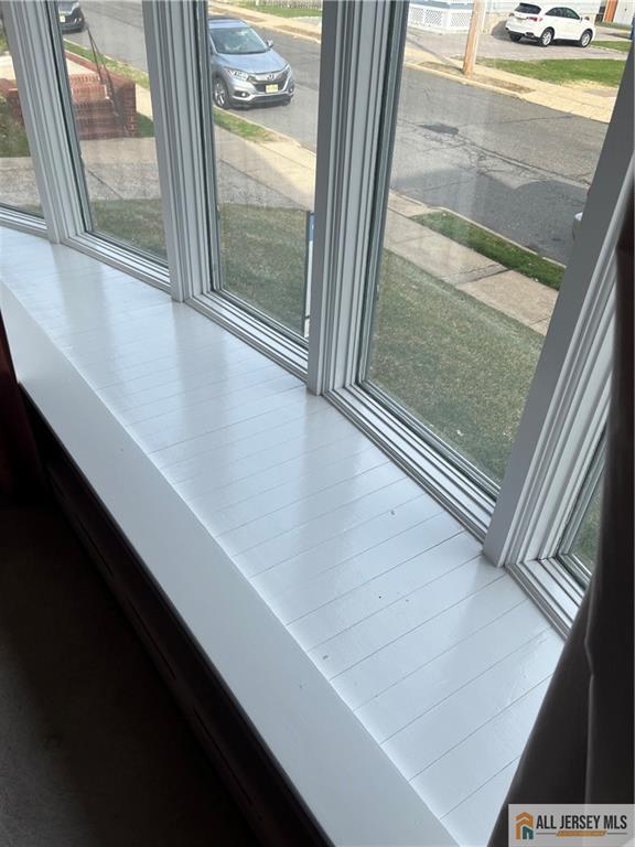 Building Photo - 102 Prentice Ave