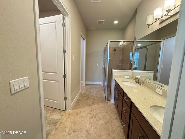 Building Photo - 6312 Hanfield Dr