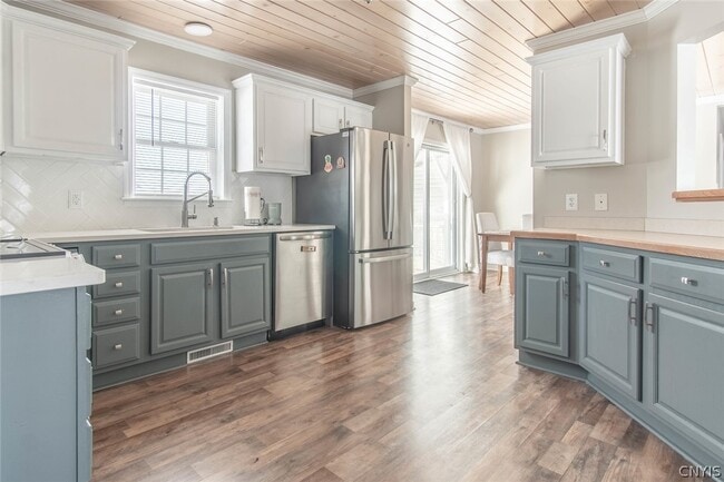 Building Photo - 26537 NY-283