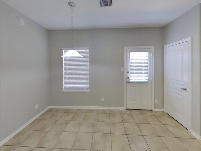 Building Photo - 6103 Coleus St