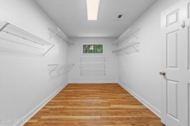 Building Photo - 210 Egret Point Dr