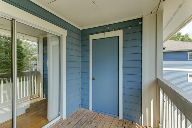 Building Photo - 501 Olmsted Park Pl