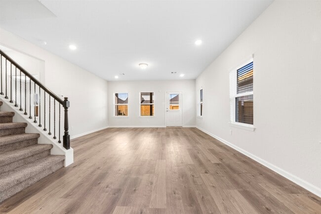 Building Photo - 27215 Mockingbird Ter Ln