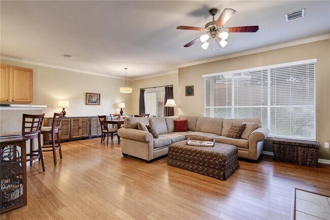 Building Photo - 7500 Shadowridge Run