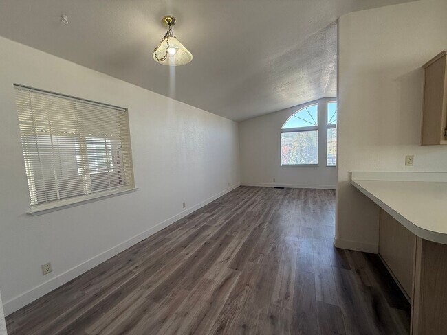 Building Photo - 4160 Jade St