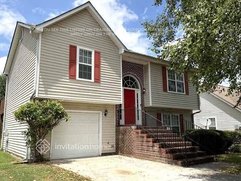 Primary Photo - 4072 Olde Glen Cove