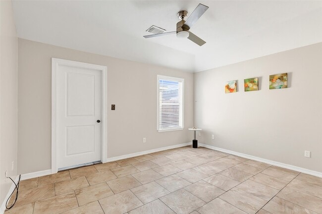 Building Photo - 12407 Clara Hills Ln