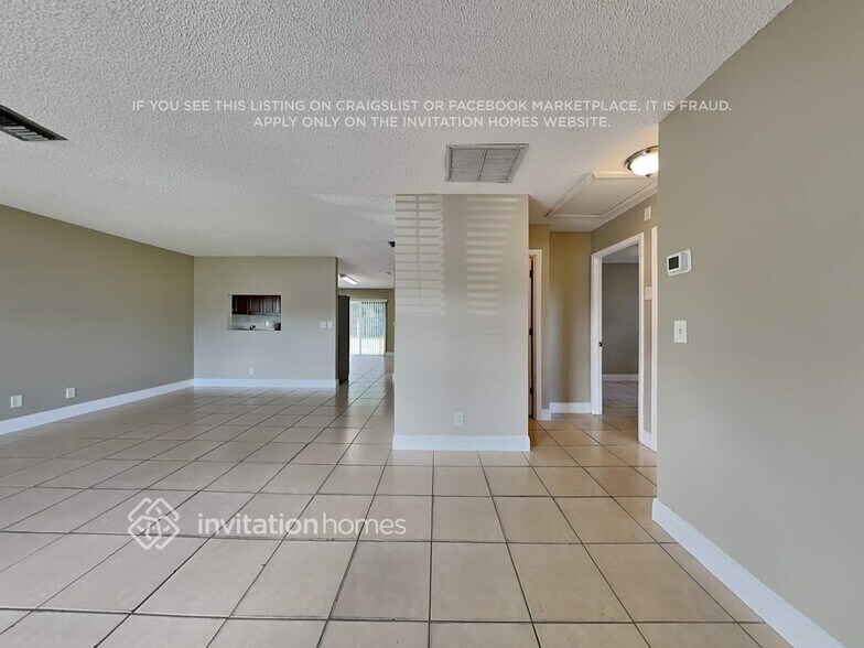 Building Photo - 5051 Boa Cir