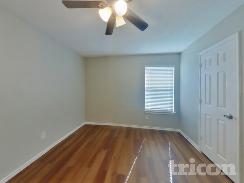 Building Photo - 2000 Natchez Dr