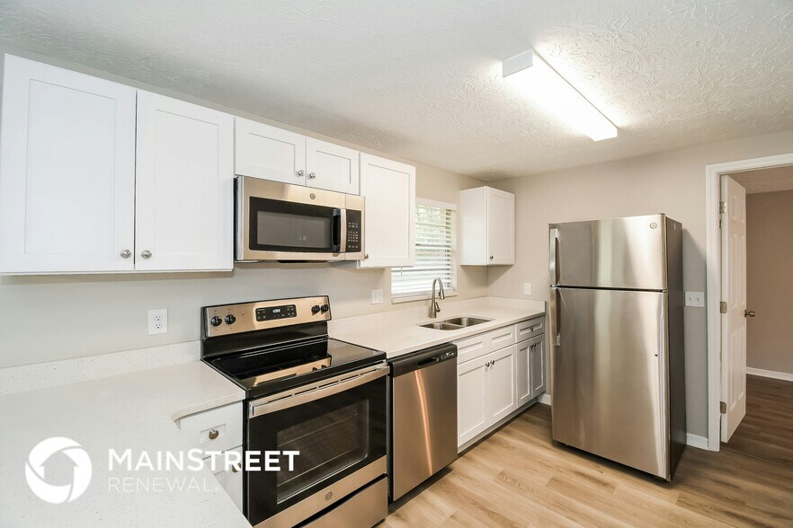 Building Photo - 8326 Santman Ct